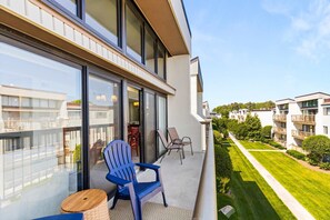 Property grounds - Ocean Escape at Tiburon | Pool + Balcony Views! (Ocean City)