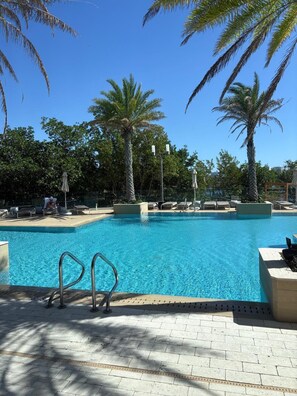 Pool - High-Floor Miami Escape • Bay Views • Luxury Amenities Included, Cozy 2 bedrooms (North Miami Beach)
