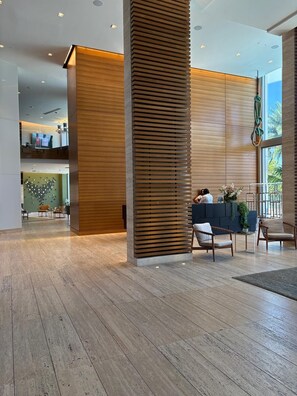 Lobby - High-Floor Miami Escape • Bay Views • Luxury Amenities Included, Cozy 2 bedrooms (North Miami Beach)