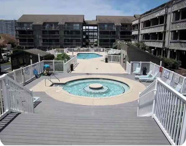 Piscine extérieure