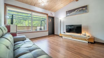 Basic Room, 2 Bedrooms (Twin Hill (PrivateHouse/SharedPool)) | 1 bedroom, free WiFi