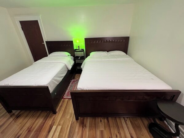 WiFi, bed sheets