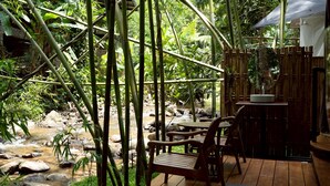 Ảnh chưa phân loại, 3 trong số 58 ảnh, nút