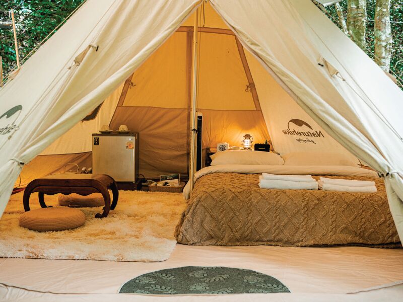 Bell Tent | Free WiFi, bed sheets