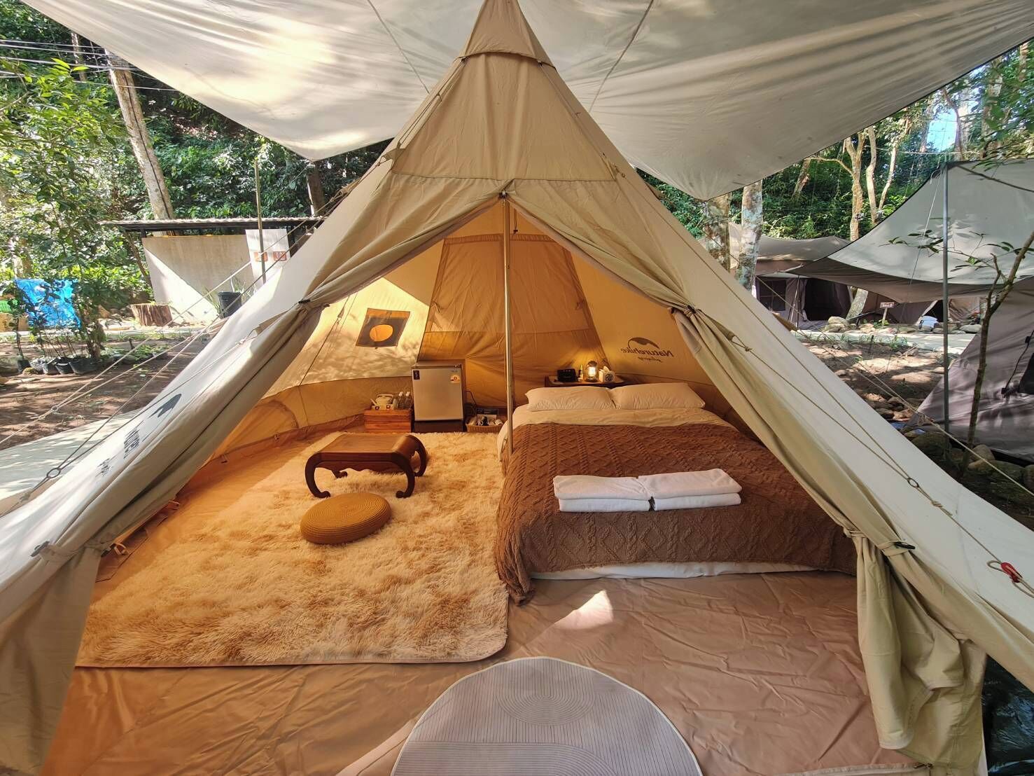 Bell Tent | Free WiFi