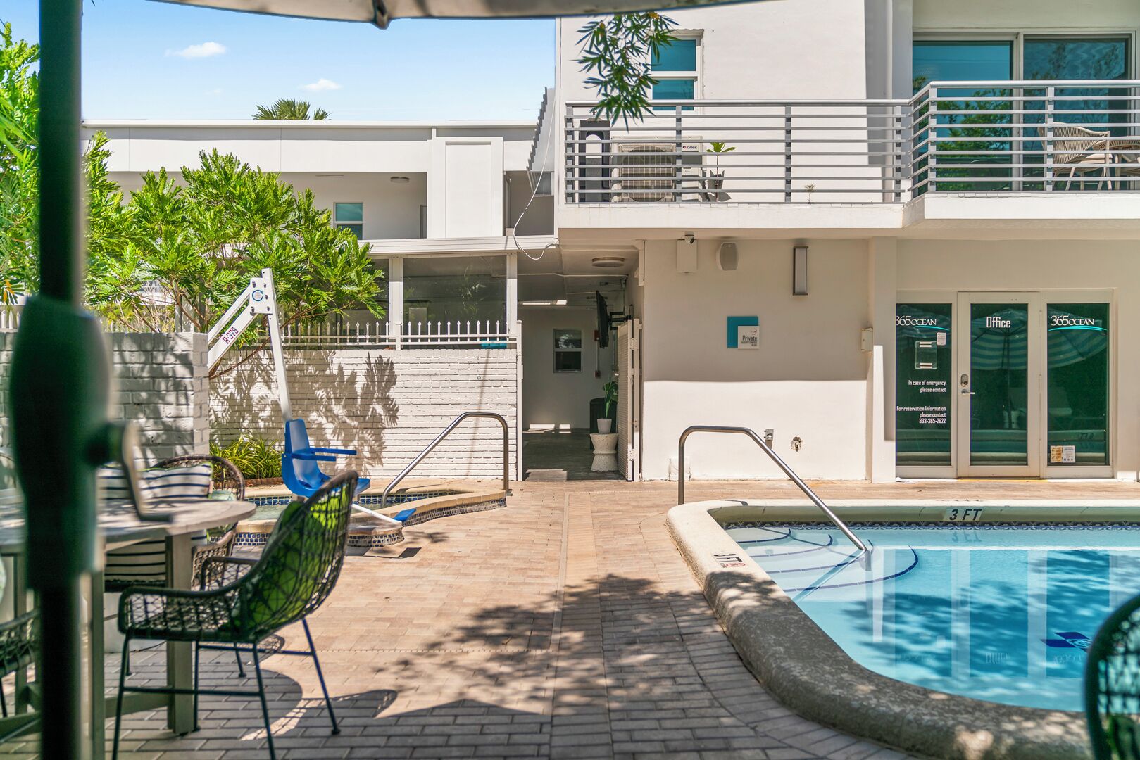 Outdoor pool, a heated pool