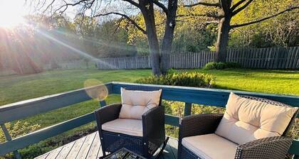 Escape to Tranquility!- Modern Farmhouse Retreat with Peaceful Pond Setting