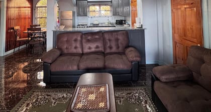 Marvelous 2-bedroom condo with AC, hot and cold water, in Crabwood Creek!