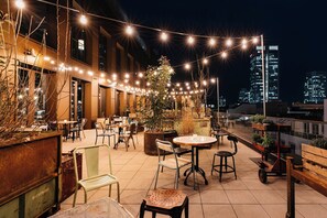 Bar (on property) - Ruby Frida Hotel Stockholm By IHG (Stockholm)
