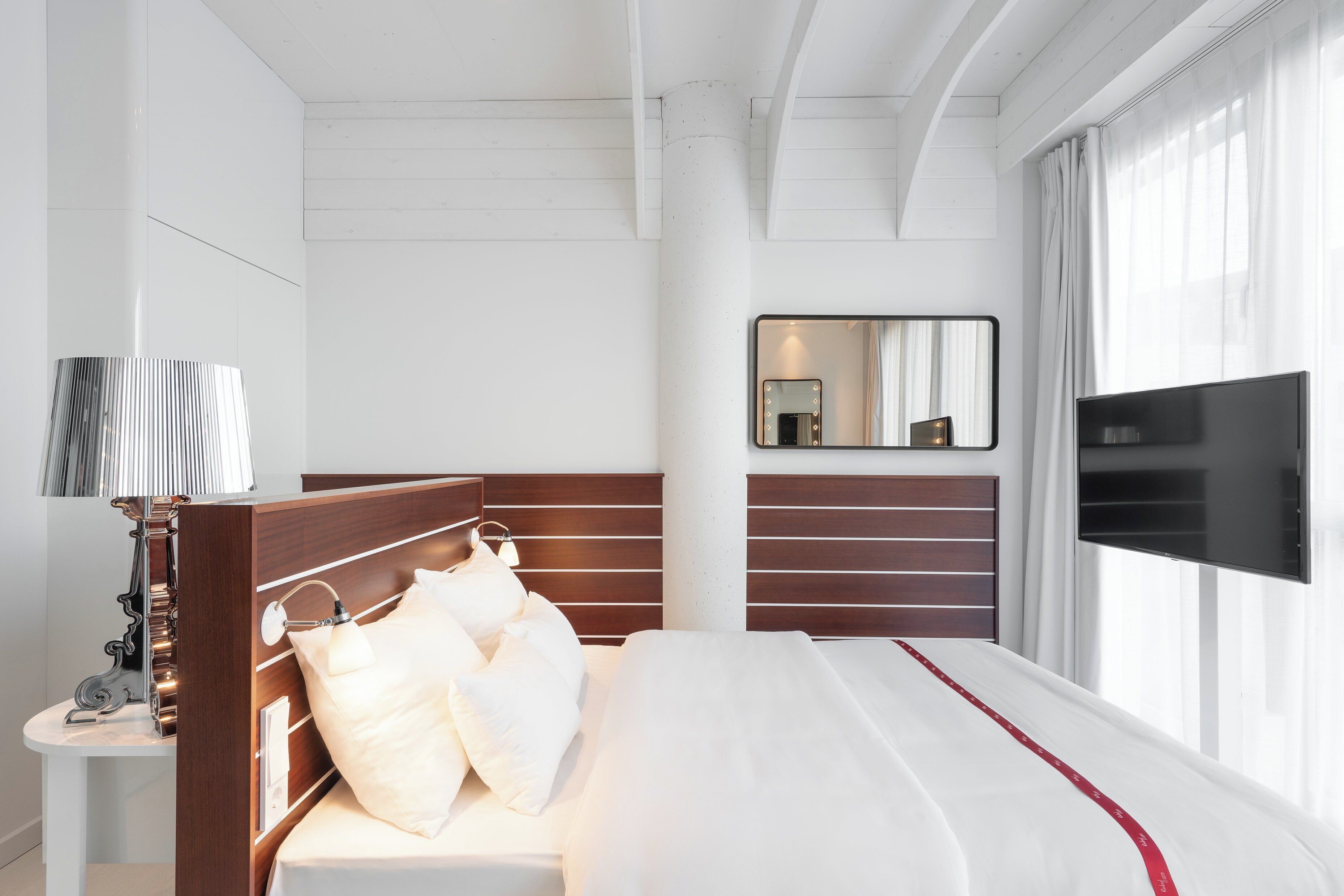 Room, Balcony (Lovely) | In-room safe, desk, laptop workspace, blackout drapes