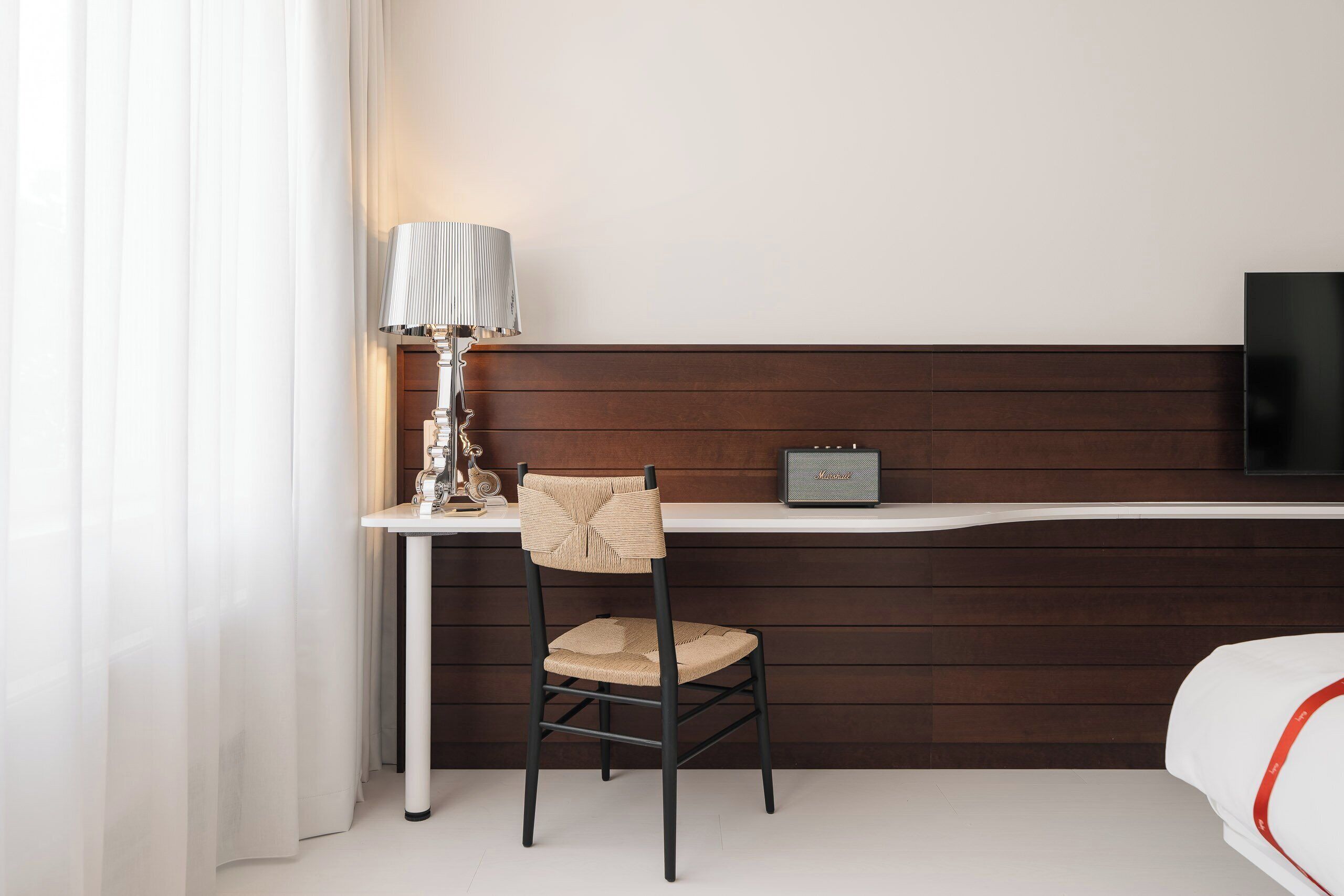 Room, 1 Queen Bed (Wow Room) | Room amenity