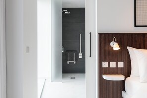 Zimmer, barrierefrei (Wow) | Badezimmer
