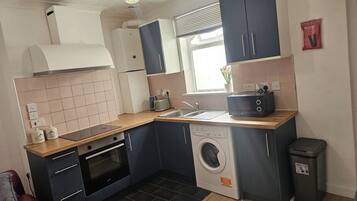 Fridge, microwave, oven