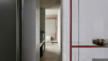 Superior Double Room, City View | Interior
