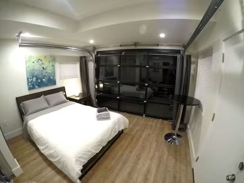 Modern Cozy Stay near Balboa Park & San Diego Zoo
