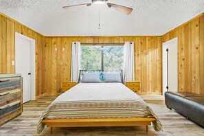 Bed sheets - Sweet Linda's Landing - Home in Steinhatchee (Steinhatchee)