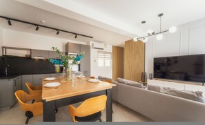 2 bedrooms - Luxury Penthouse Jacuzzi BBQ Terrace Pool Table (Xaghra)