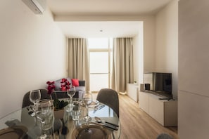 House | 2 bedrooms - Seafront Gozo Escape BBQ Backyard by Qbajjar Bay (Zebbug)