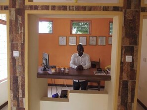 Reception - Peacock Park Hotel Ukunda (Ukunda)