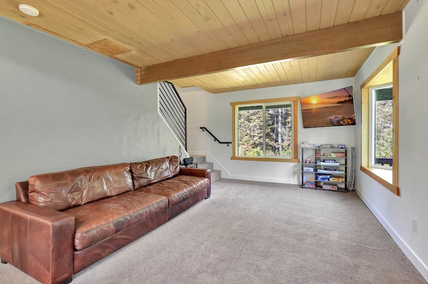 Family Friendly 4 Bedroom, Views, Walk To Resort - Anchorage, AK