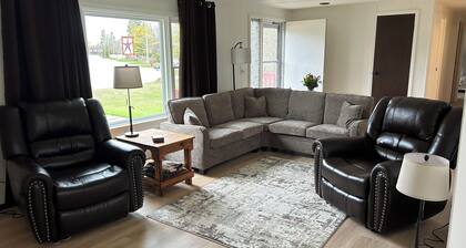 Enjoyable 3-bedroom house in charming Rogers City perfect for relaxing