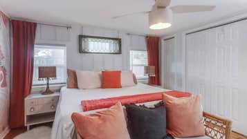 Nhà, nhiều giường, bếp, quang cảnh vườn (Coastal Cabana) | 2 phòng ngủ