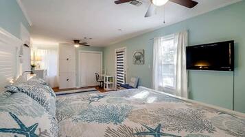 House, Multiple Beds, Patio, Garden View (The Cozy Blue) | 2 bedrooms