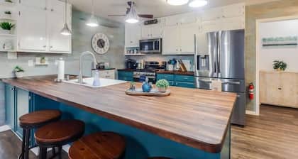 The Gulf Breeze Getaway