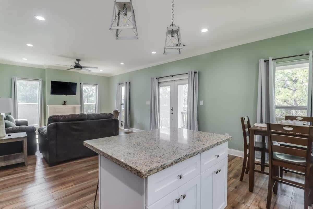Rumah, Beberapa Tempat Tidur, patio, pemandangan kebun (Turtle's Cajun Bogg) | Interior