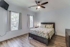 House, Multiple Beds, Patio, Garden View (Turtle's Cajun Bogg) | 3 bedrooms - The Turtle's Cajun Bogg (Bay St Louis)