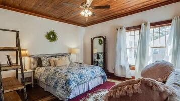 Nhà, nhiều giường, bếp, quang cảnh vườn (Miazza Cottage) | 3 phòng ngủ