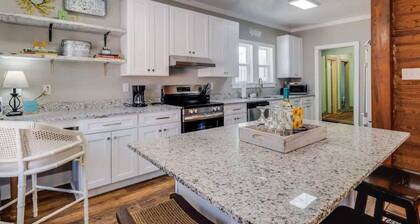 Miazza Cottage in Gulfport