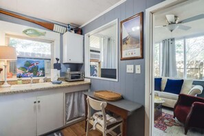 Cottage, 1 Queen Bed, Kitchen, Garden View (Bon Bateau Cottage) | Interior - Anchored at Bon Bateau Cottage (Gulfport)