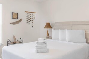 Ferienhaus, 2 Queen-Betten, Terrasse, Gartenblick (Benachi B) | 2 Schlafzimmer