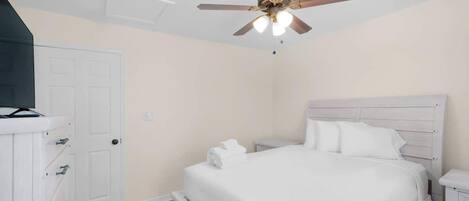 House, 2 Queen Beds, Kitchen, Garden View (Benachi A) | 2 bedrooms