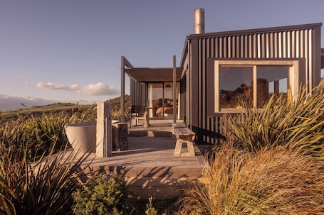 Terrace/patio. Whitimanuka Retreat - Your ultimate private getaway with incredible views.