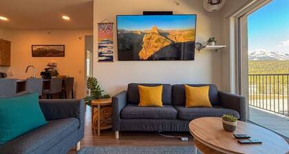 Stay & Après, Spacious Downtown Condo, Sleeps 7