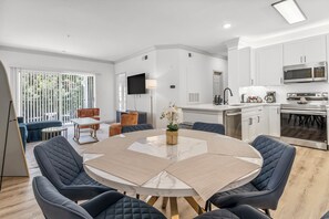 Private kitchen - Chic 2BR Apartment Minutes to Montrose (Houston)