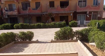 Charming 3-bedroom chalet in welcoming Grand beach/Ras Ser perfect for relaxing