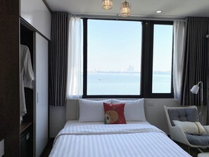 Luxury Apartment, Partial Lake View | Desk, blackout drapes, iron/ironing board, free WiFi - T98 Westlake View Trich Sai - Studio (Tay Ho)