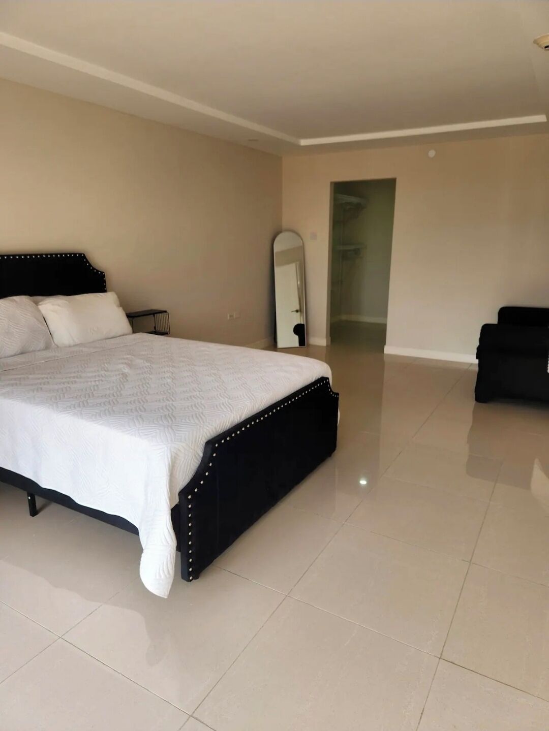1 bedroom, iron/ironing board, WiFi