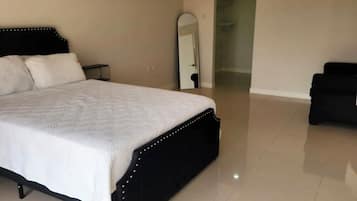 1 bedroom, iron/ironing board, WiFi