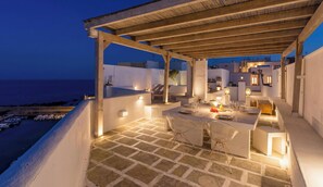 Outdoor dining - Vrbo Property (Gallipoli)