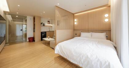 Tongyeong Dongpirang Stay.h