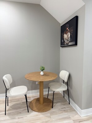 Dining - Luxury New Construction Condo - Chicago Living at Its Finest (Chicago)
