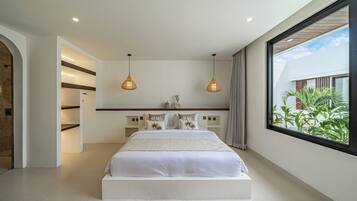 Classic Villa | In-room safe, desk, laptop workspace, free WiFi