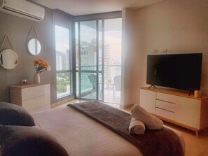 Desk, iron/ironing board, travel crib, WiFi