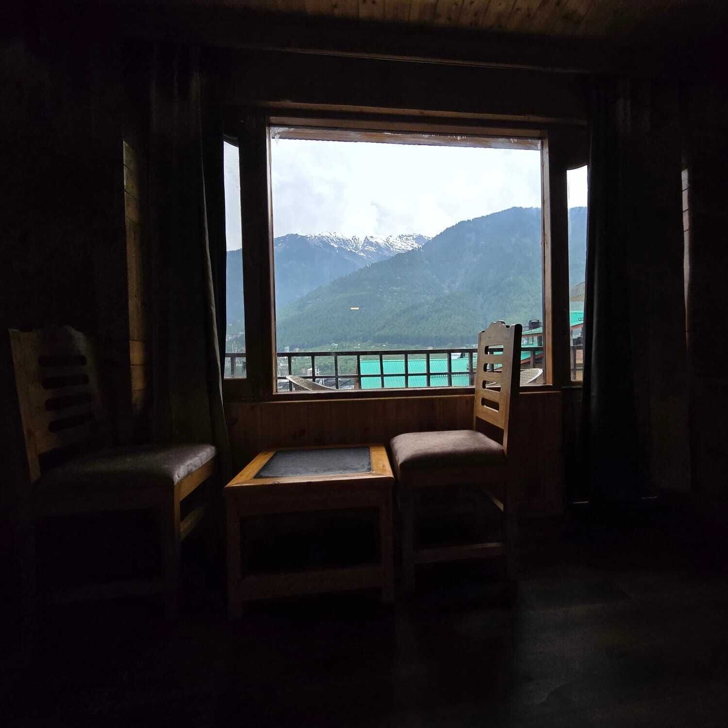 Quarto conforto, vista para a montanha | Parte interna