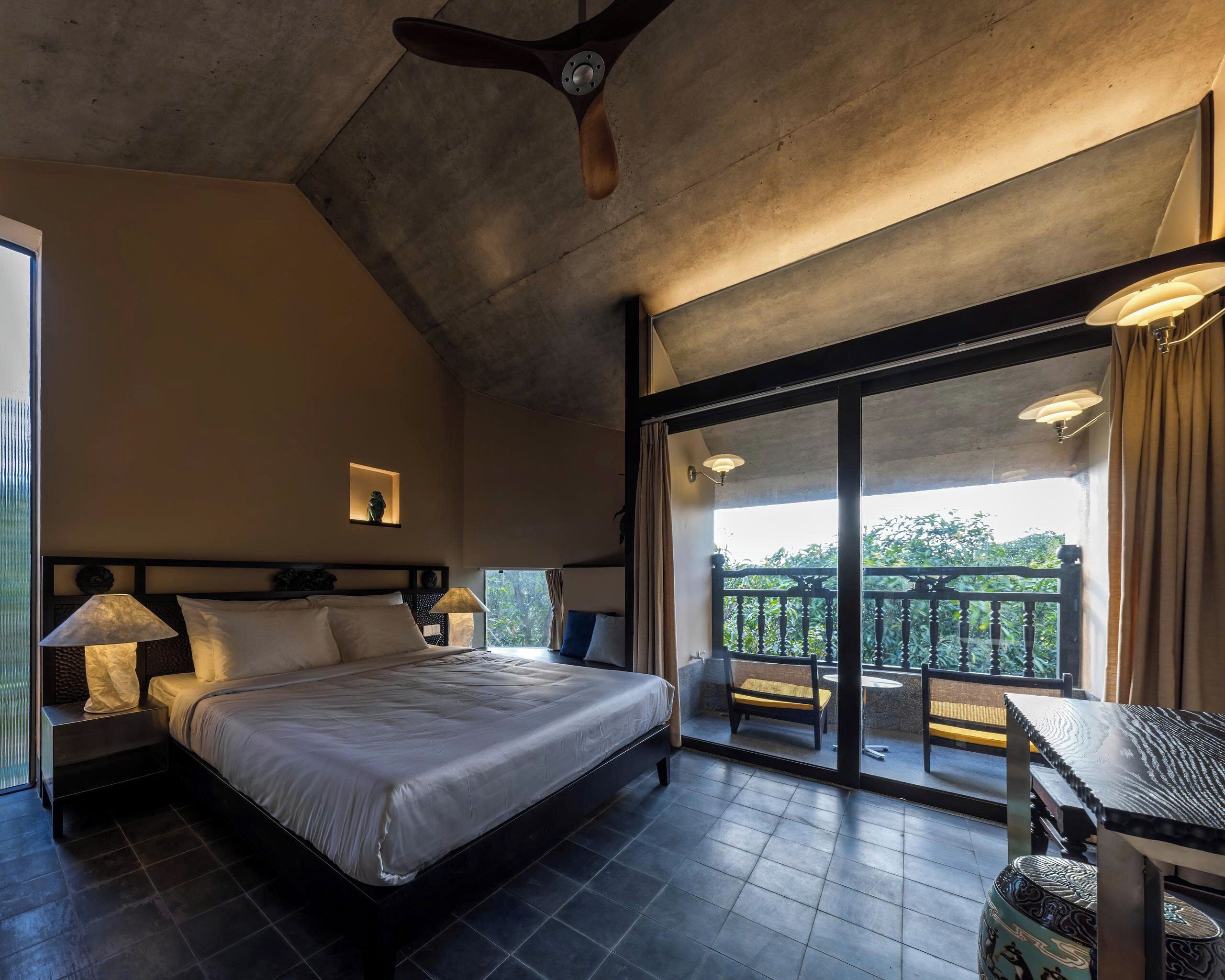Superior Double Room, Balcony, Garden View