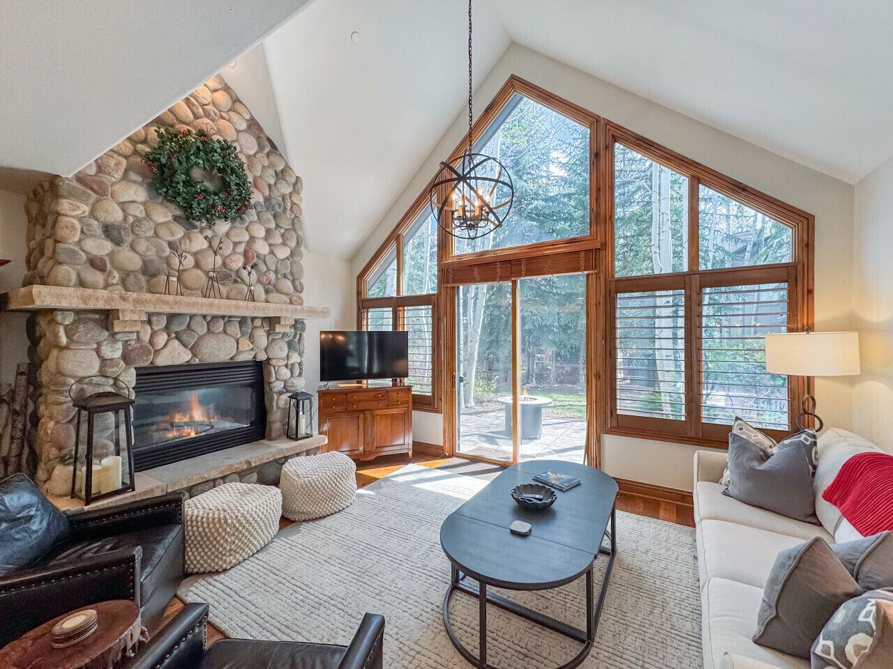 TV, fireplace, printers